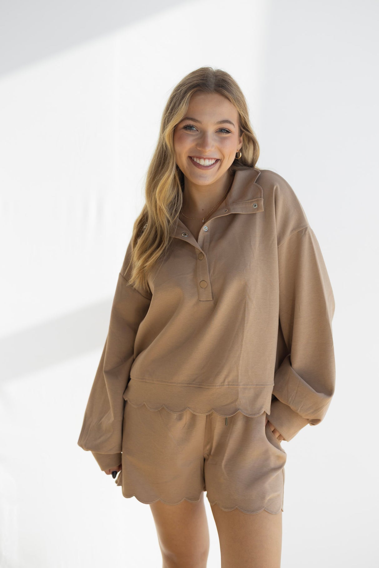 Scallop Hem Collar Sweater (Multiple Colors)