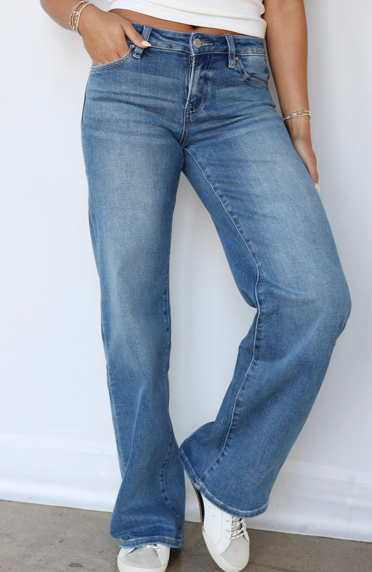 Low Rise Wide Leg Jeans
