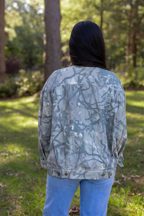 CAMO TRUCKER JACKET