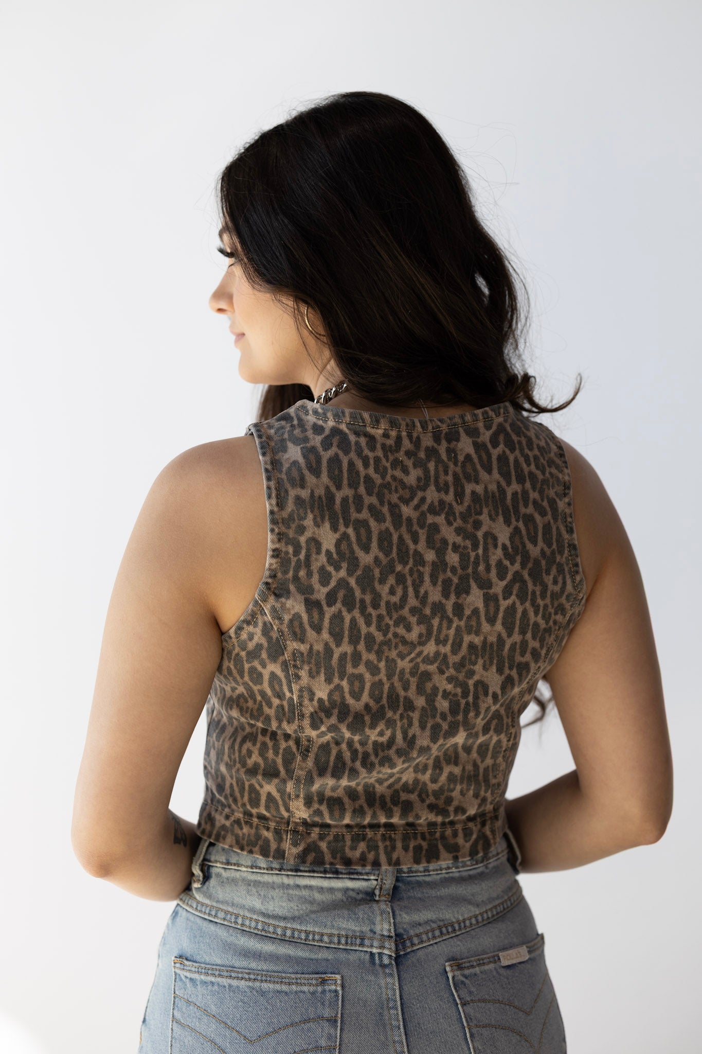 LEOPARD FITTED VEST