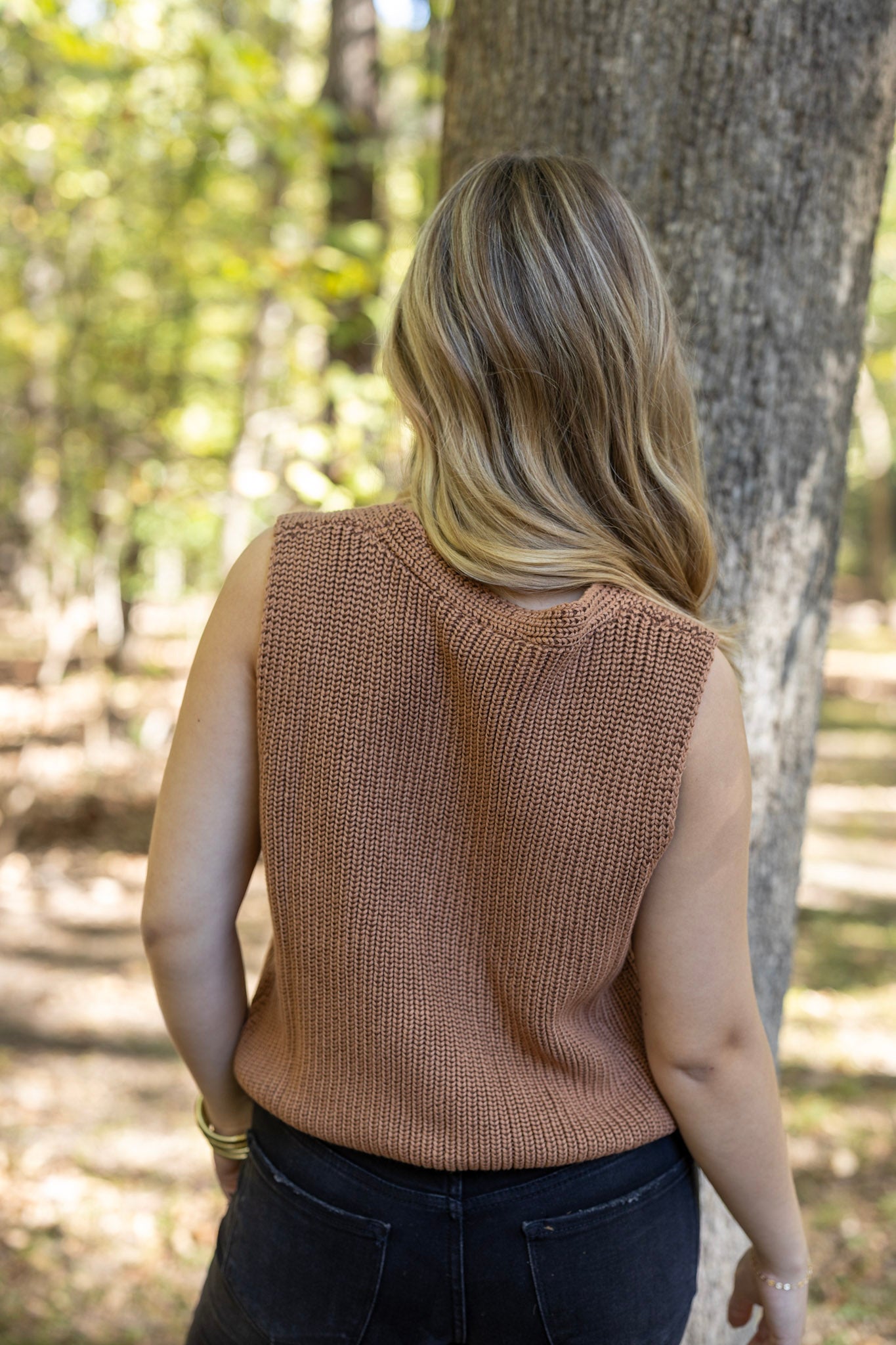 SWEATER BUTTON VEST