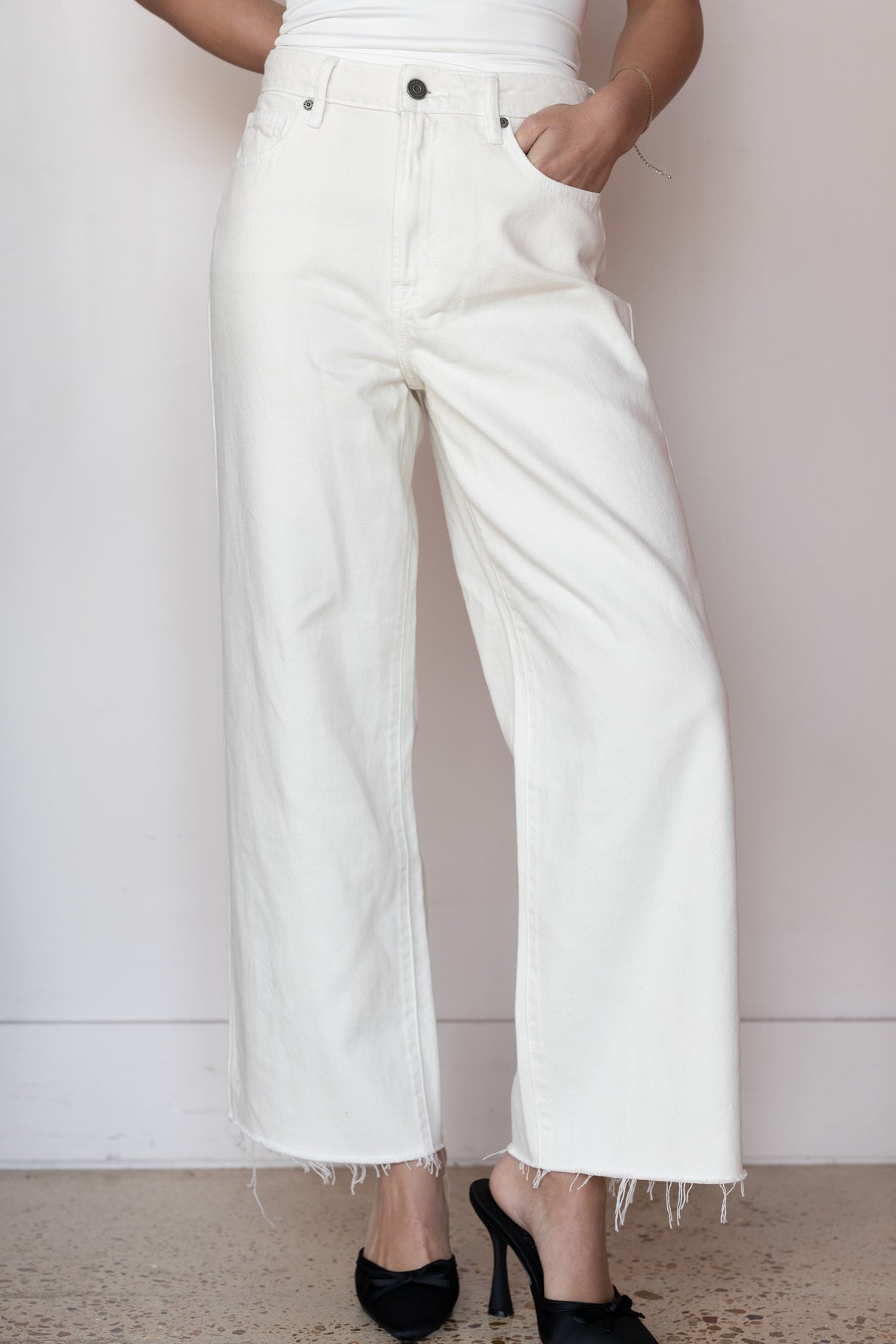 NORI HIGH RISE CROP WIDE JEAN