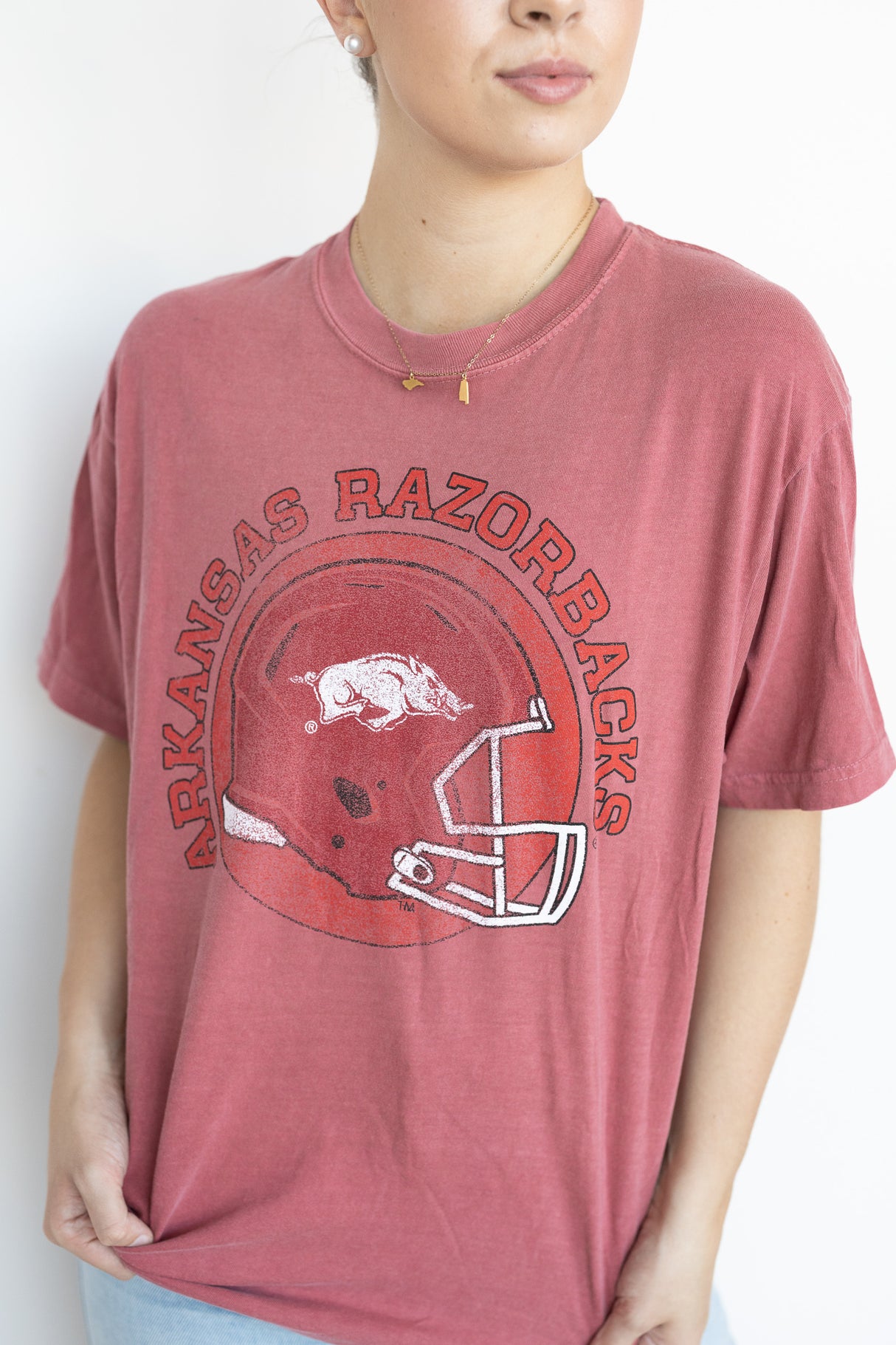 AR CIRCLE HELMET TEE