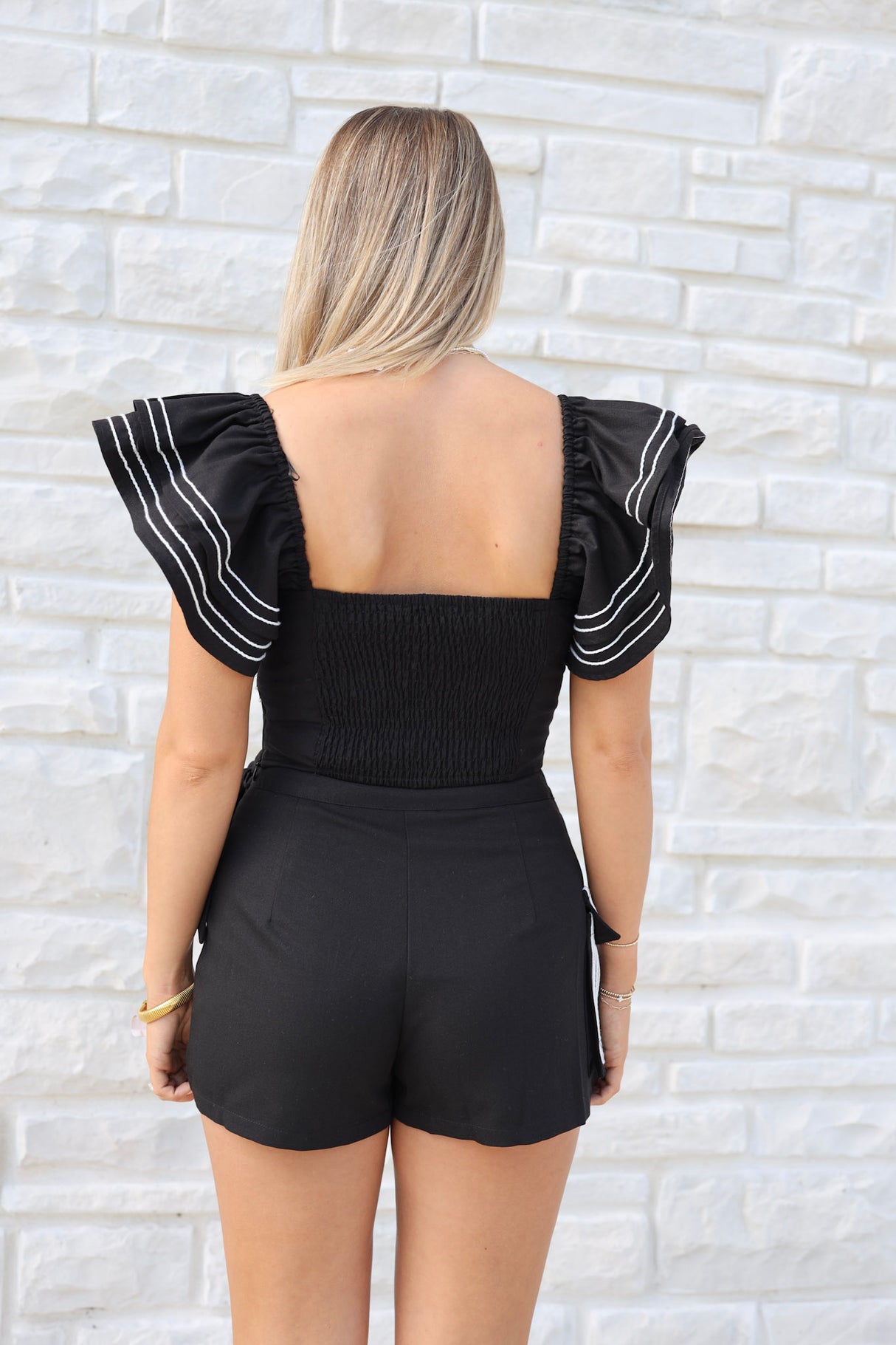 EMBROIDERY DETAIL SKORT