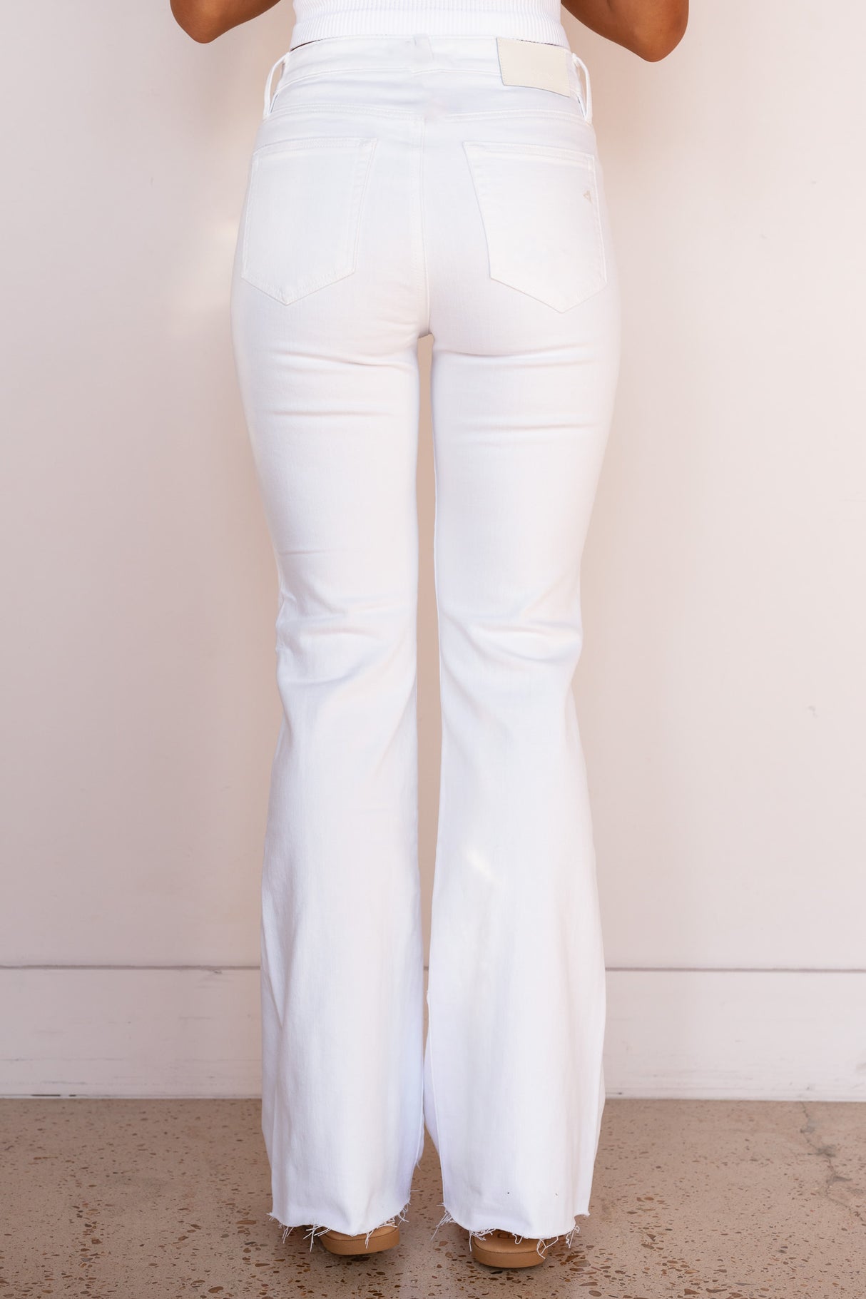 HAPPI FLARE PURE CLEAN CUT JEAN