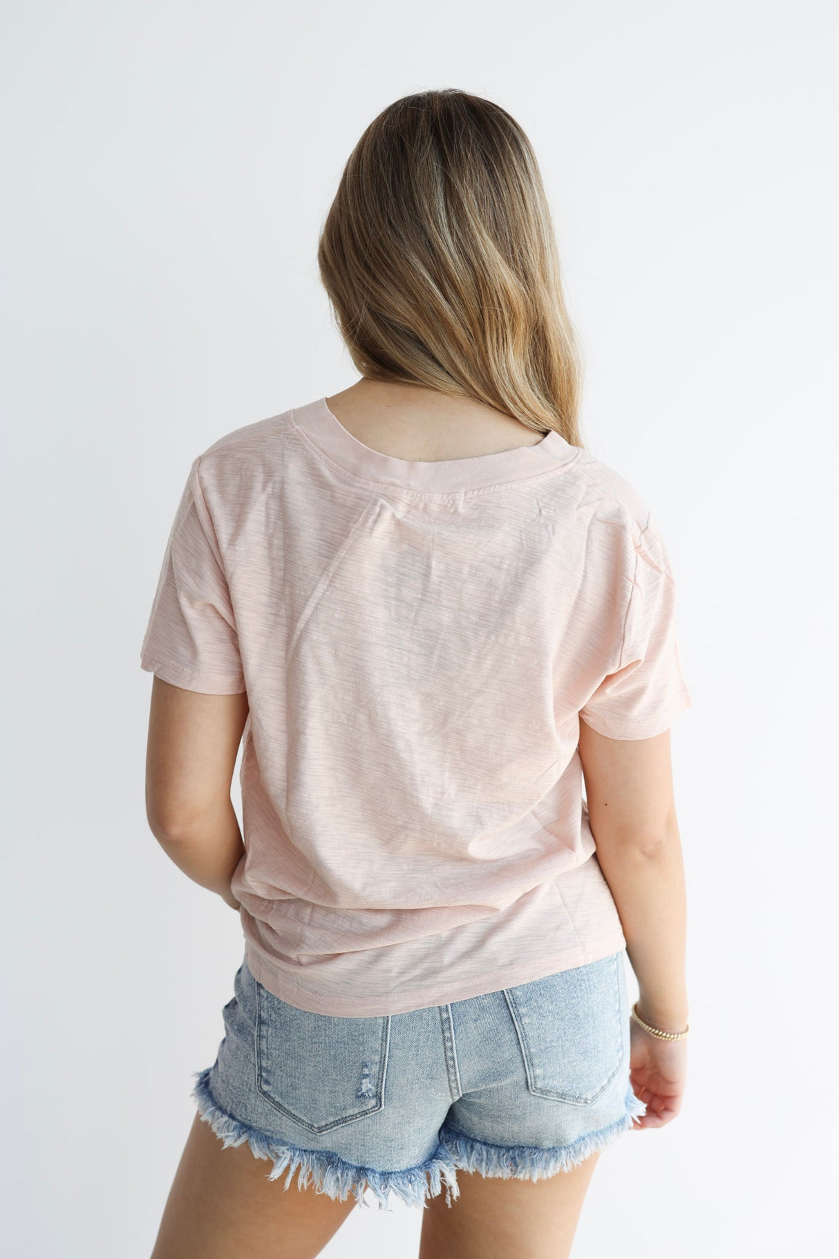PLATA NOTCHED TEE