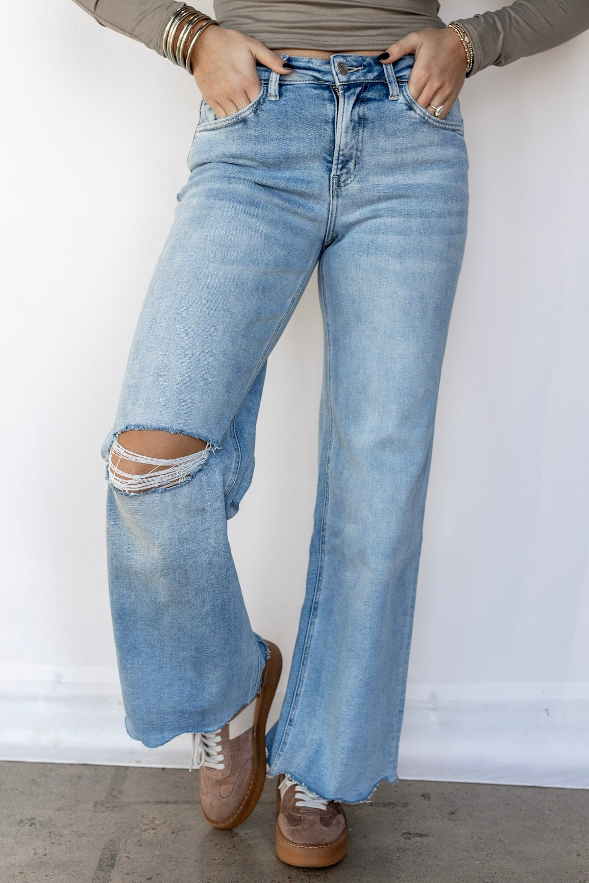 High Rise Jagged Raw Hem Jean