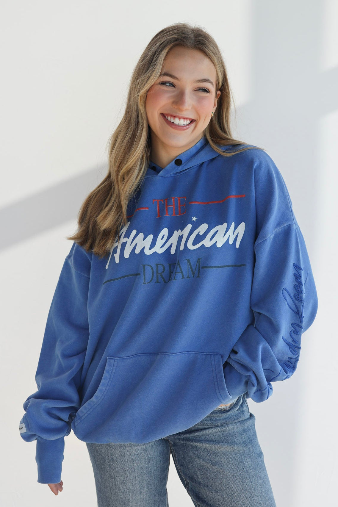 AMERICAN DAYDREAM HOODIE