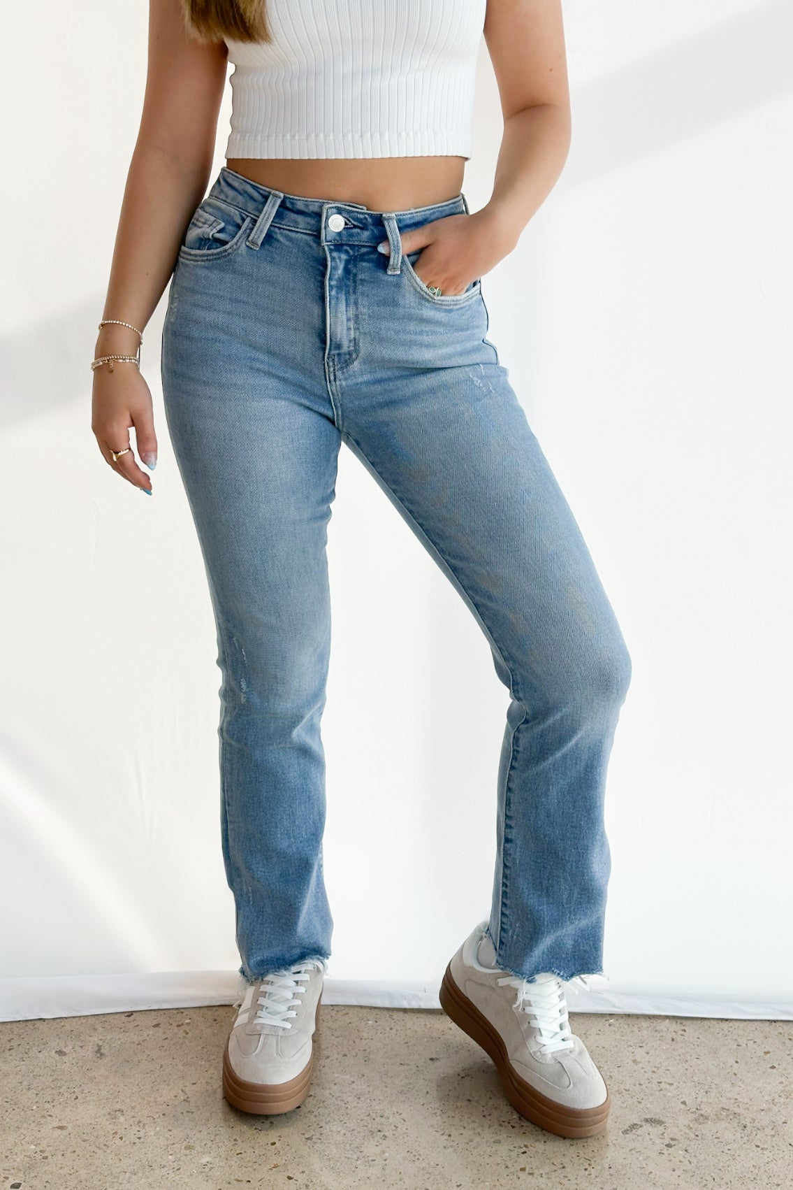 DAYTIME KICK FLARE JEAN