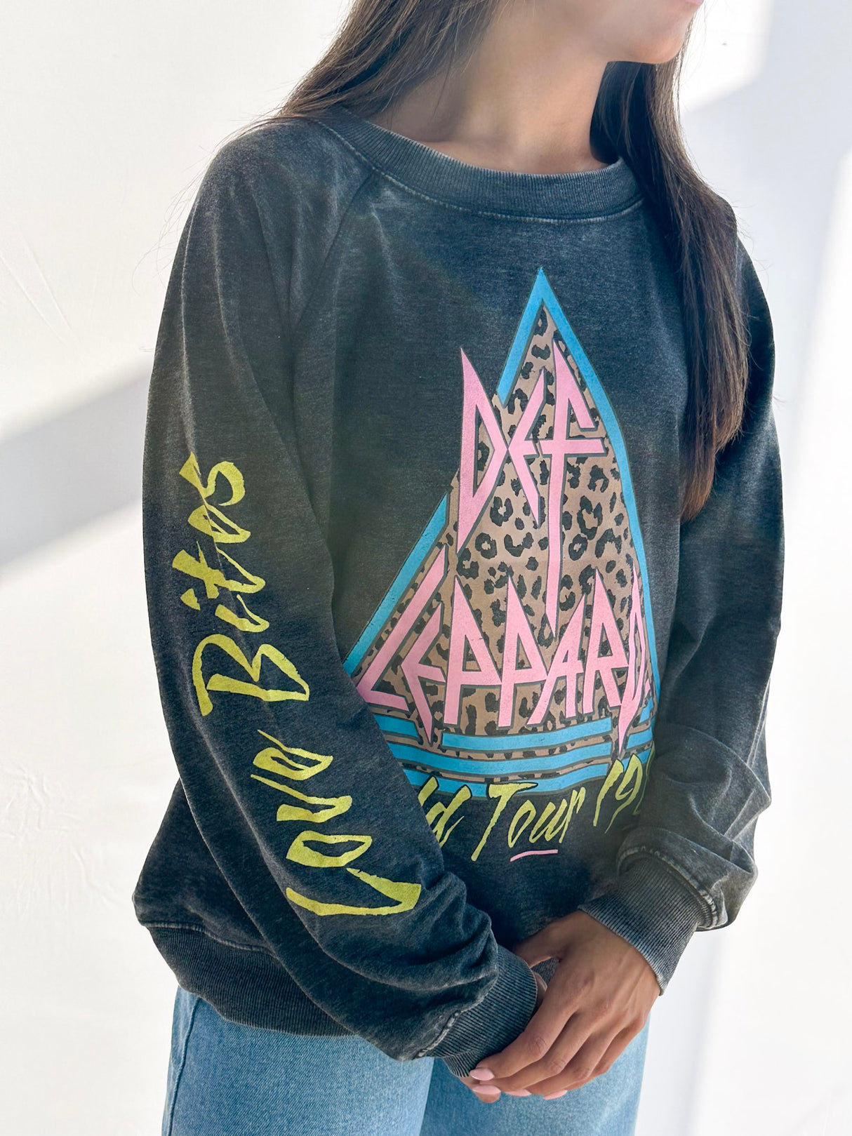 DEF LEPPARD LOVE BITES SWEATSHIRT