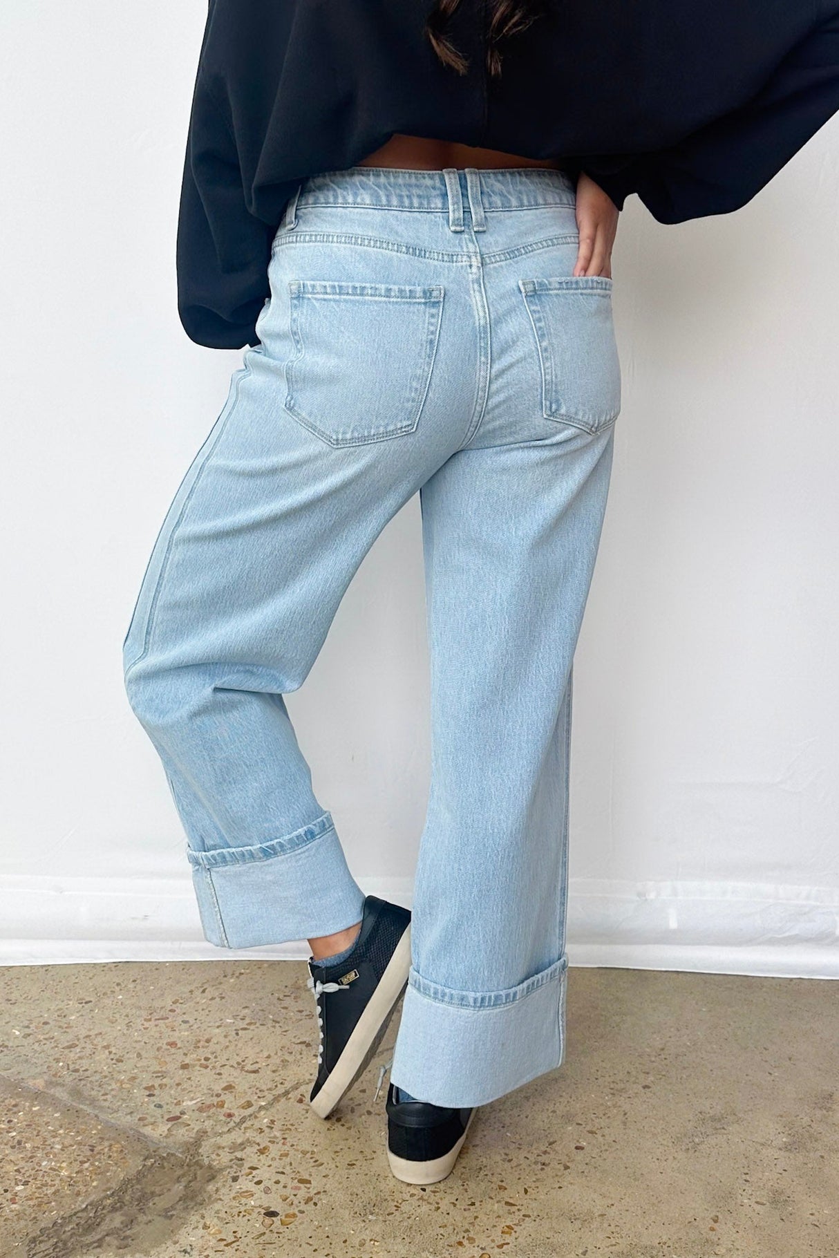 STREAMLINE CUFFED BAGGY JEAN