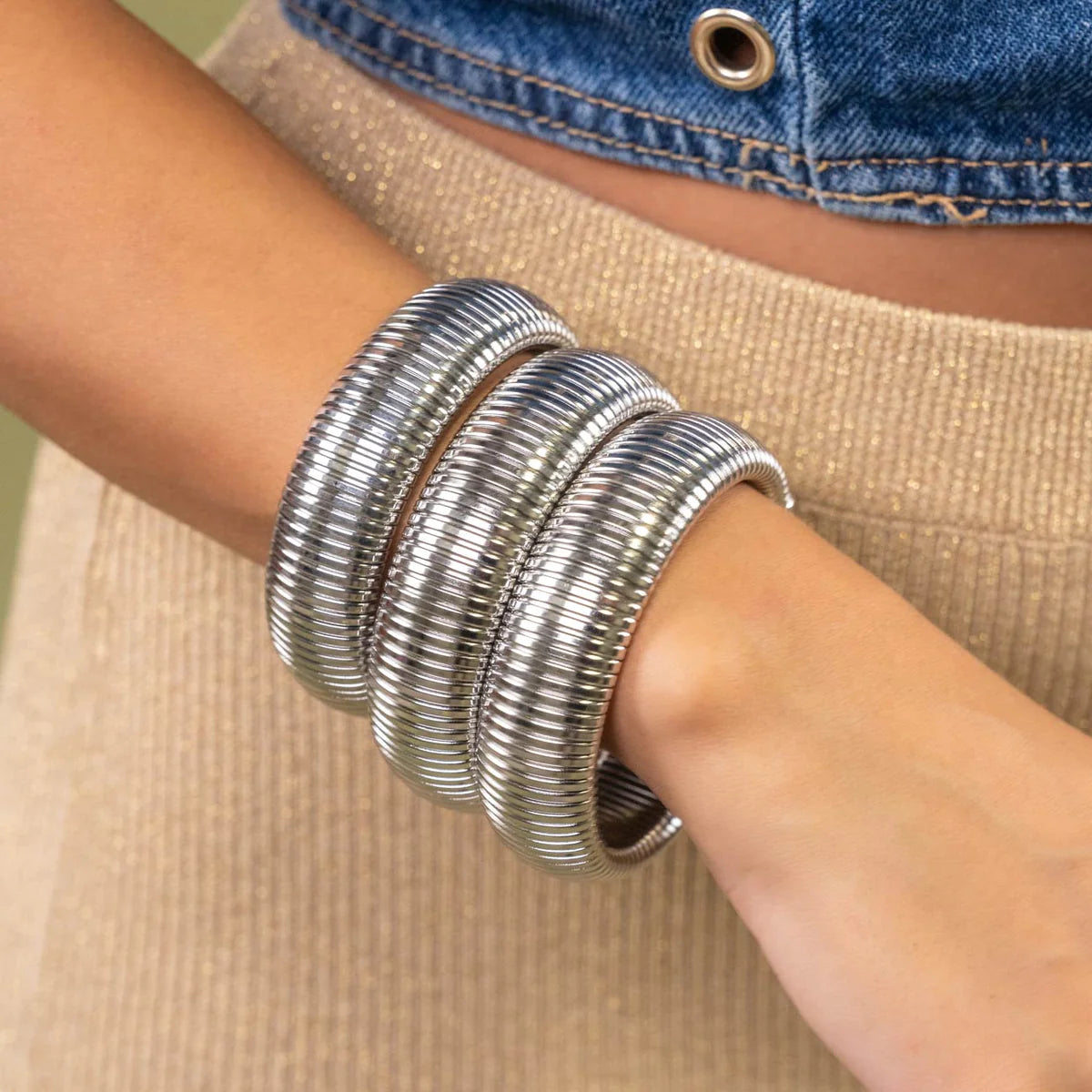 SILVER SHES BOLD BRACELET