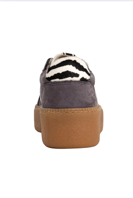 STACEY SNEAKER