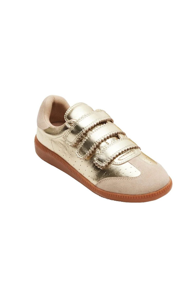 Moral 32 Sneakers