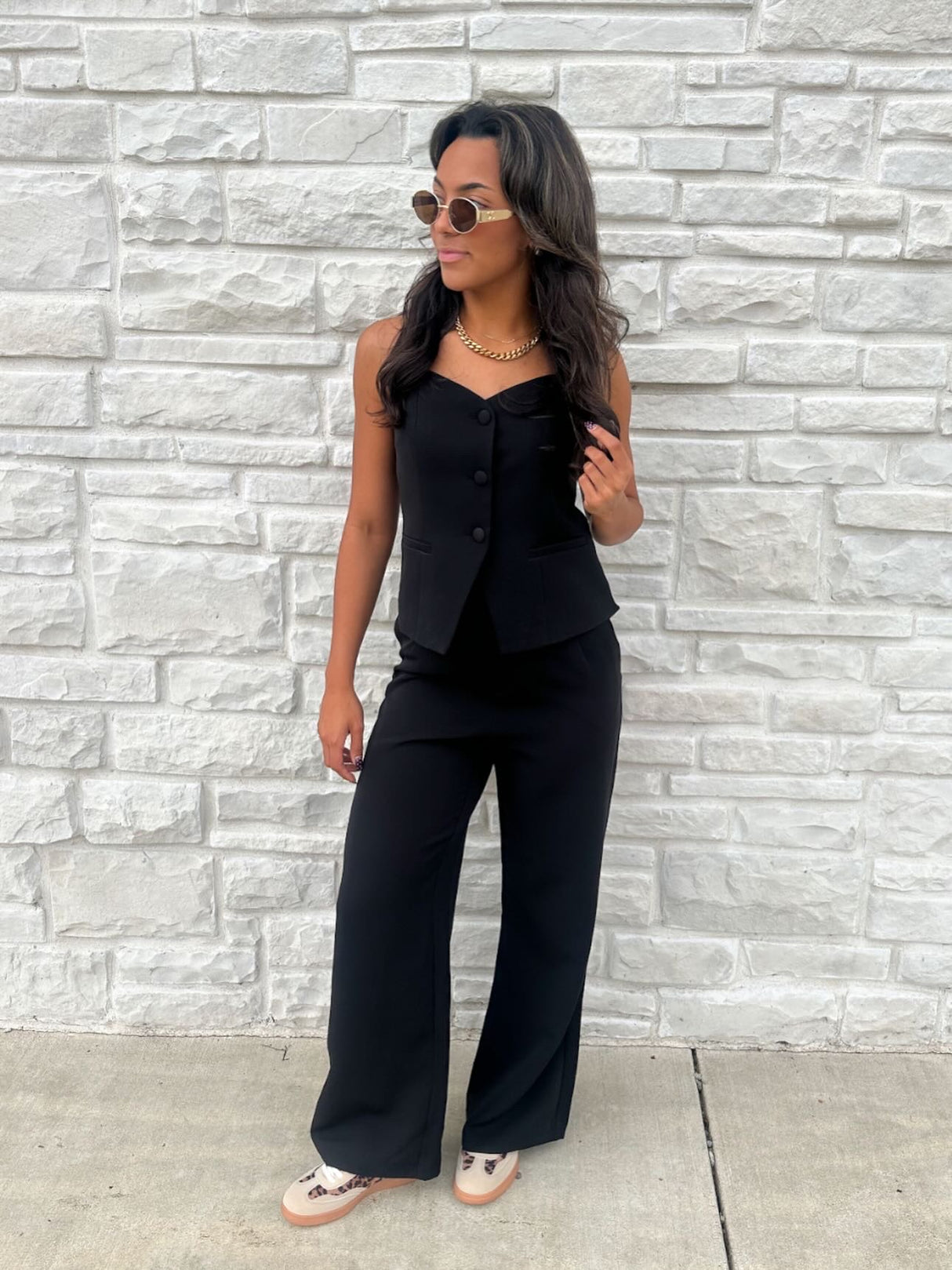 BRIT BUTTON DOWN VEST TOP
