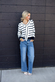 OLLI STRIPED DETAIL SWEATER