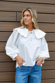 BILLIE SCALLOPED COLLAR TOP