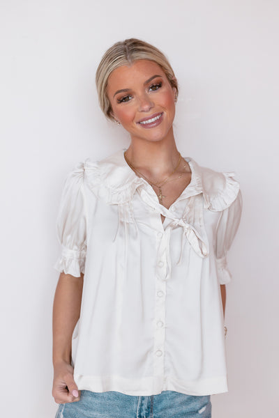 RUFFLE COLLAR PUFF TOP