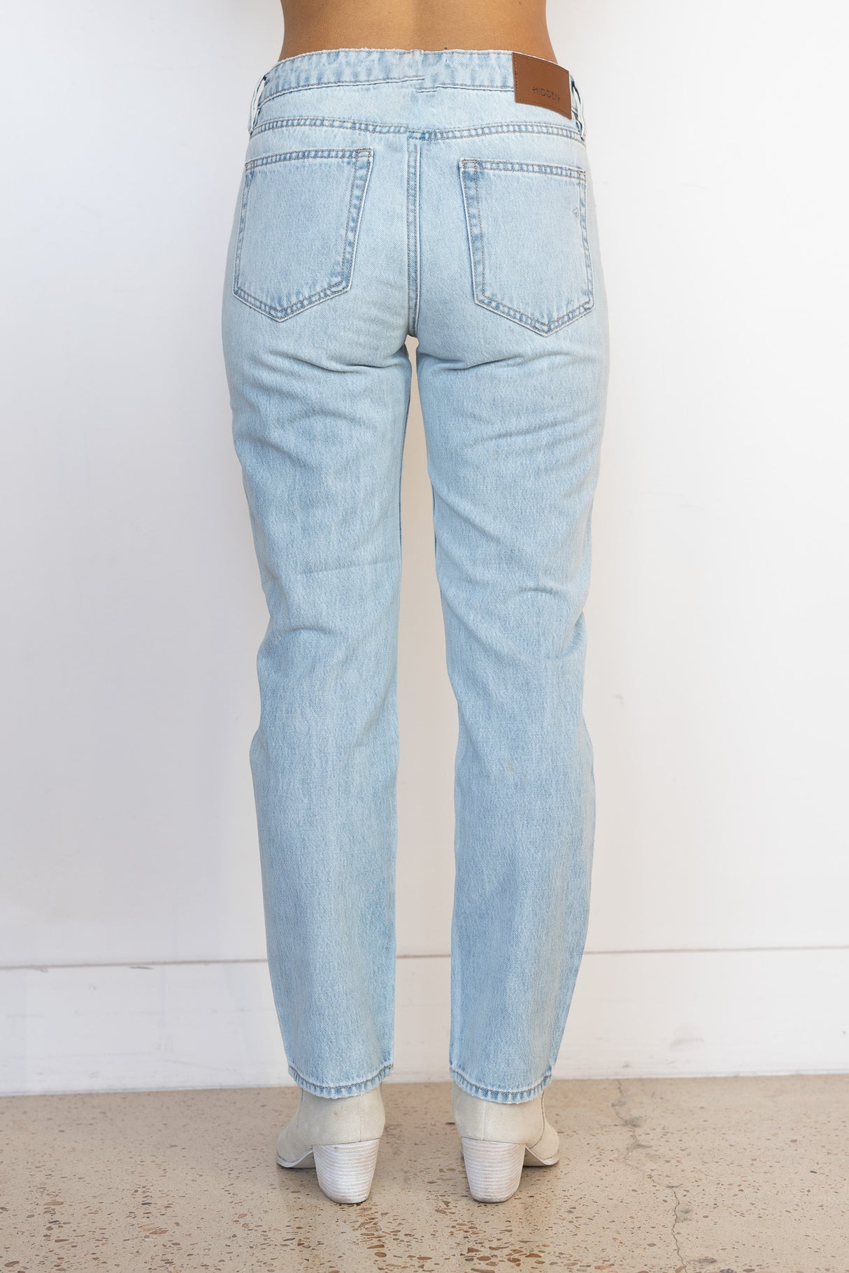 TRACEY ORIGINAL HIGH RISE JEAN