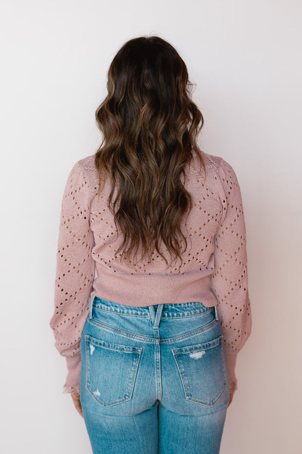 CABLE KNIT FRAY CROP CARDI