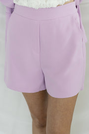 FITTED ELASTIC WAIST SHORT