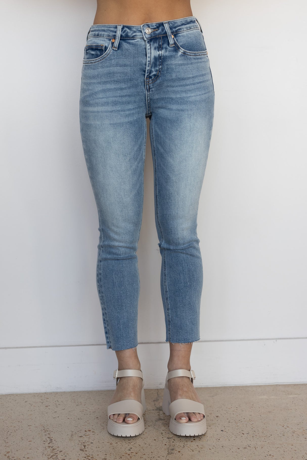 MID RISE SKINNY JEANS