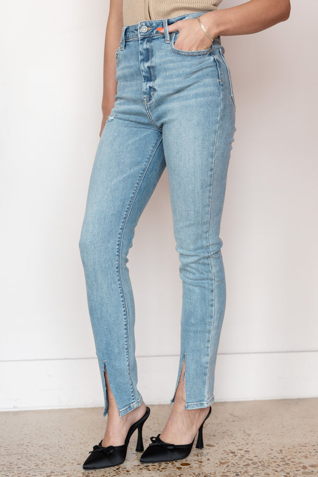 TAYLOR HR FRONT SLIT SKINNY