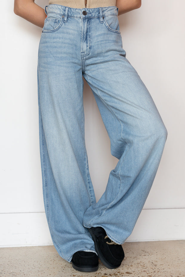 NORI HIGH RISE STANDARD JEANS