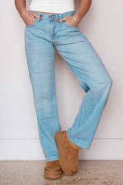 LOW RISE LOOSE JEAN