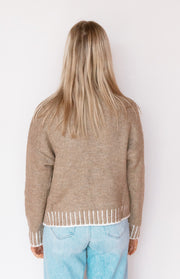 STRIPE BORDER KNIT SWEATER