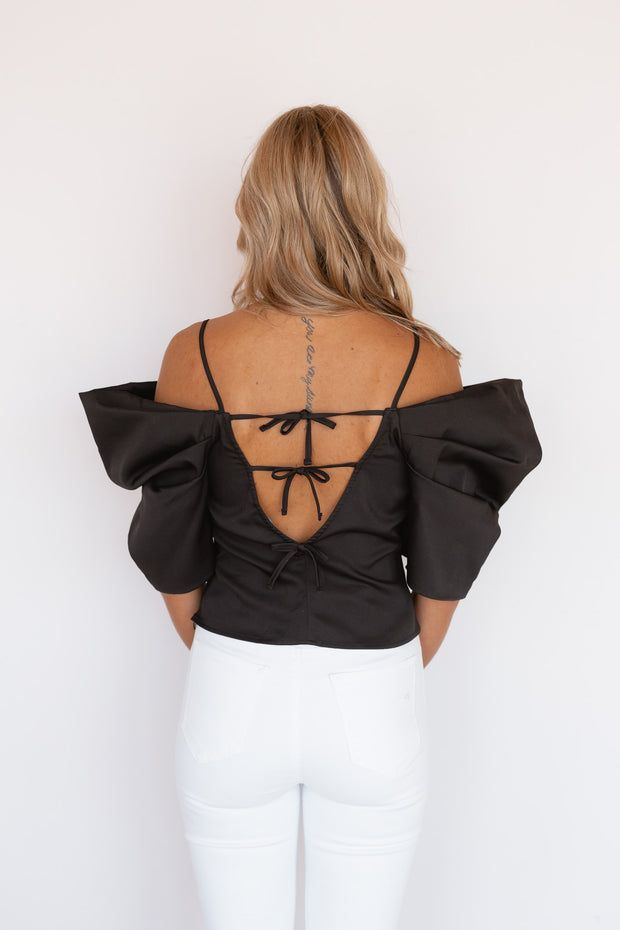 SAV STATEMENT SHOULDER TOP