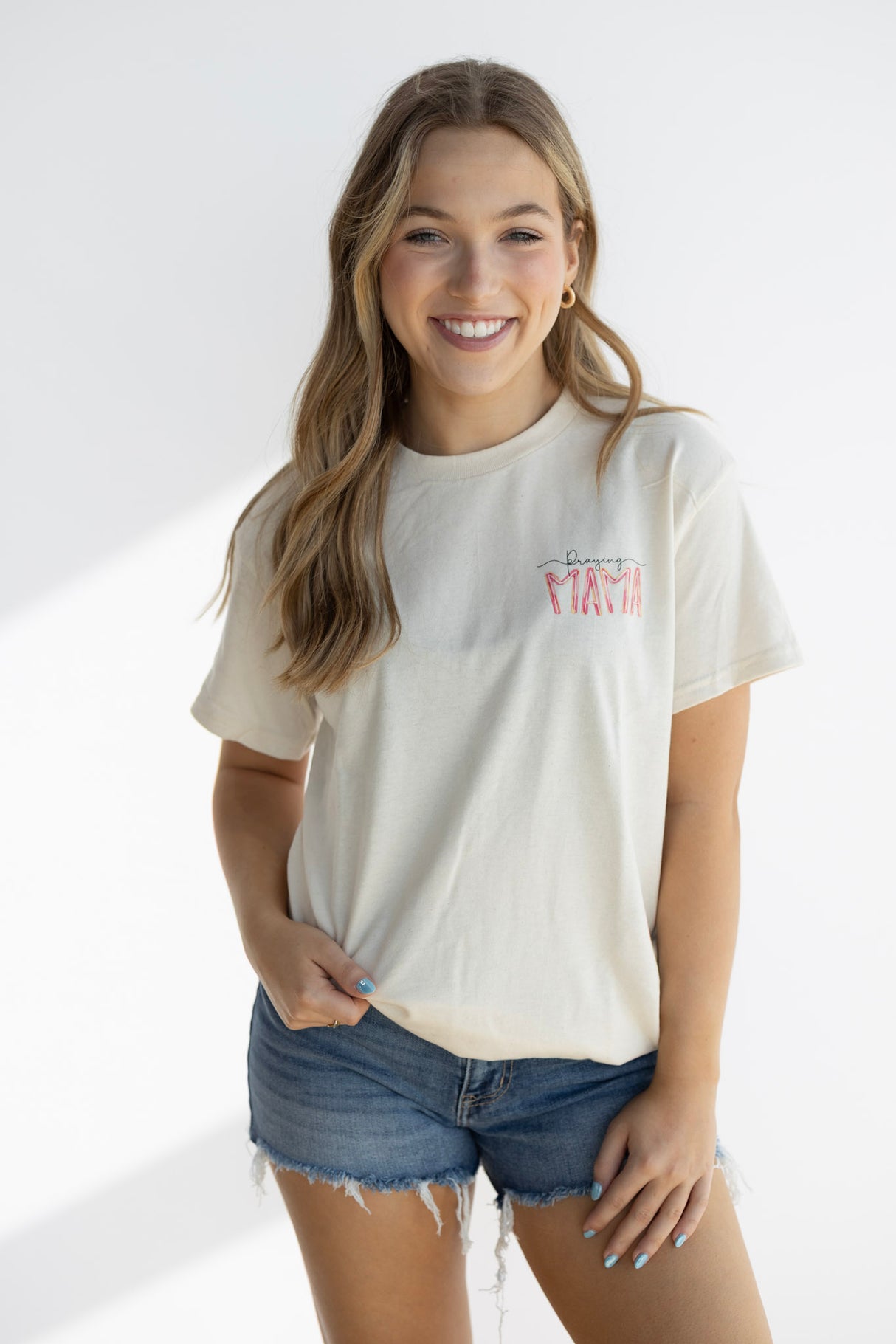 PRAYING MAMA TEE