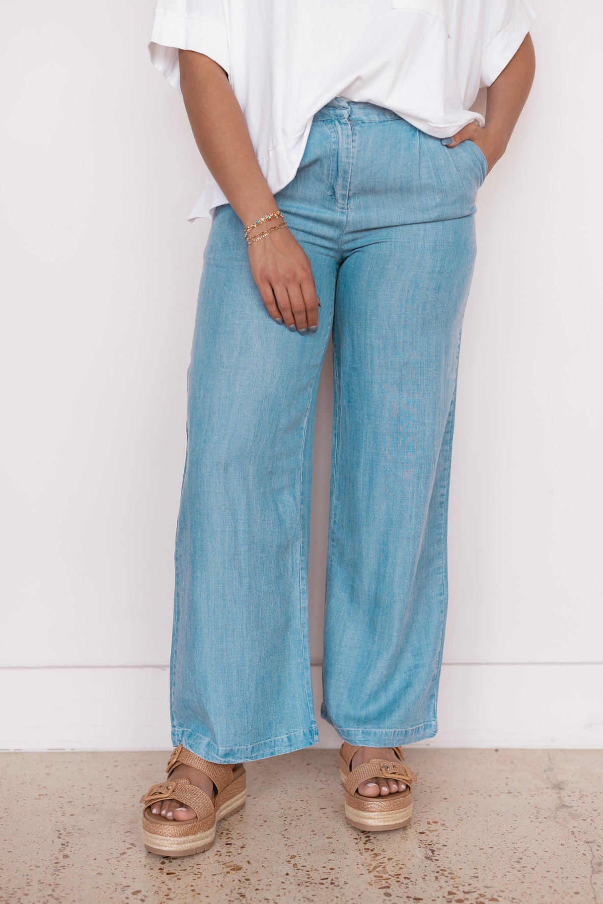 CHAMBRAY DRESS PANT