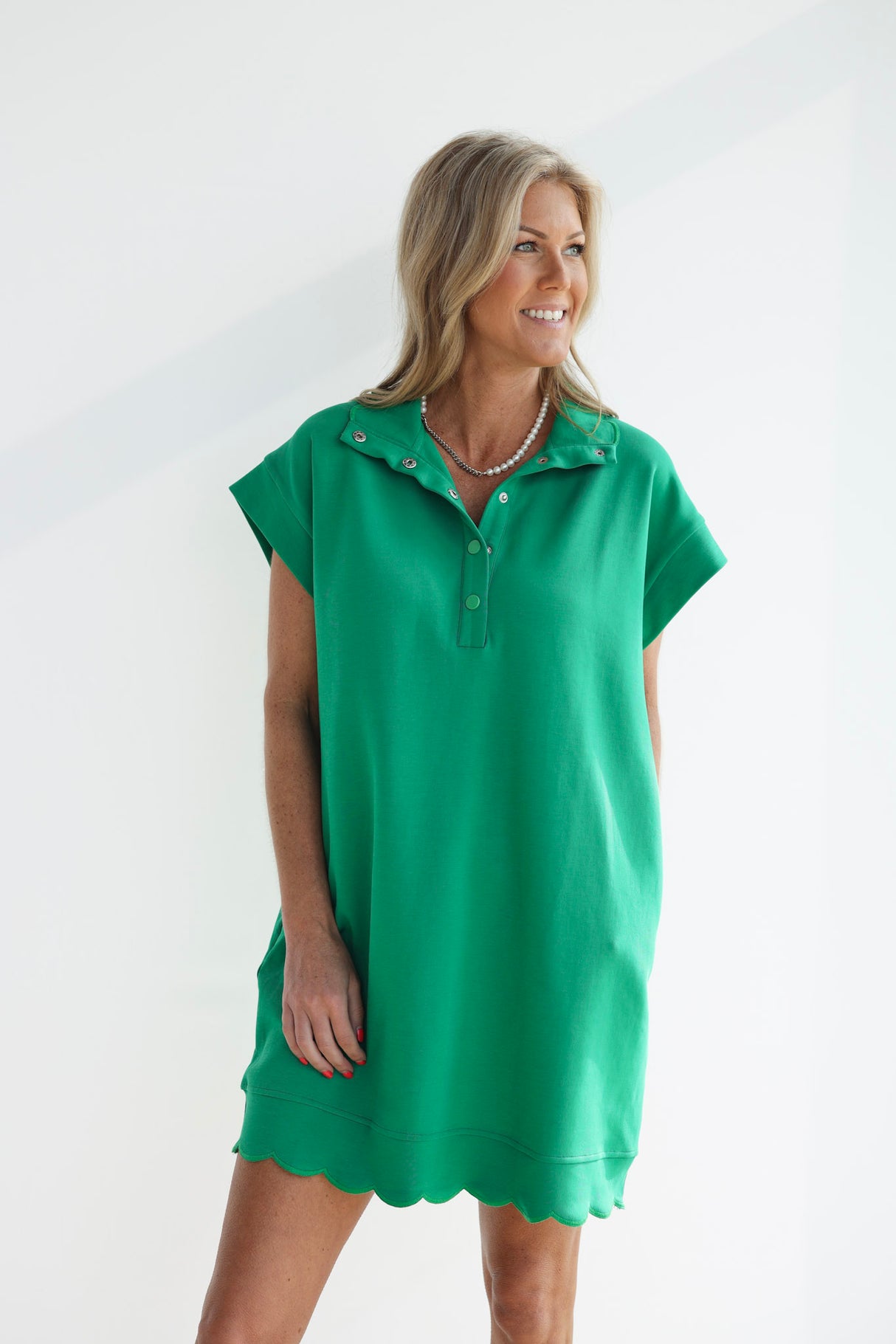 SCALLOP EDGE TOWN DRESS