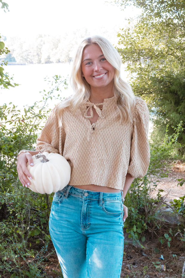 BEAU TEXTURED BOW TOP