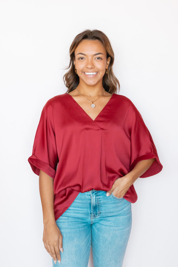 ELLEN EVERYDAY VNECK TOP