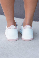 STYLE 1 SNEAKER