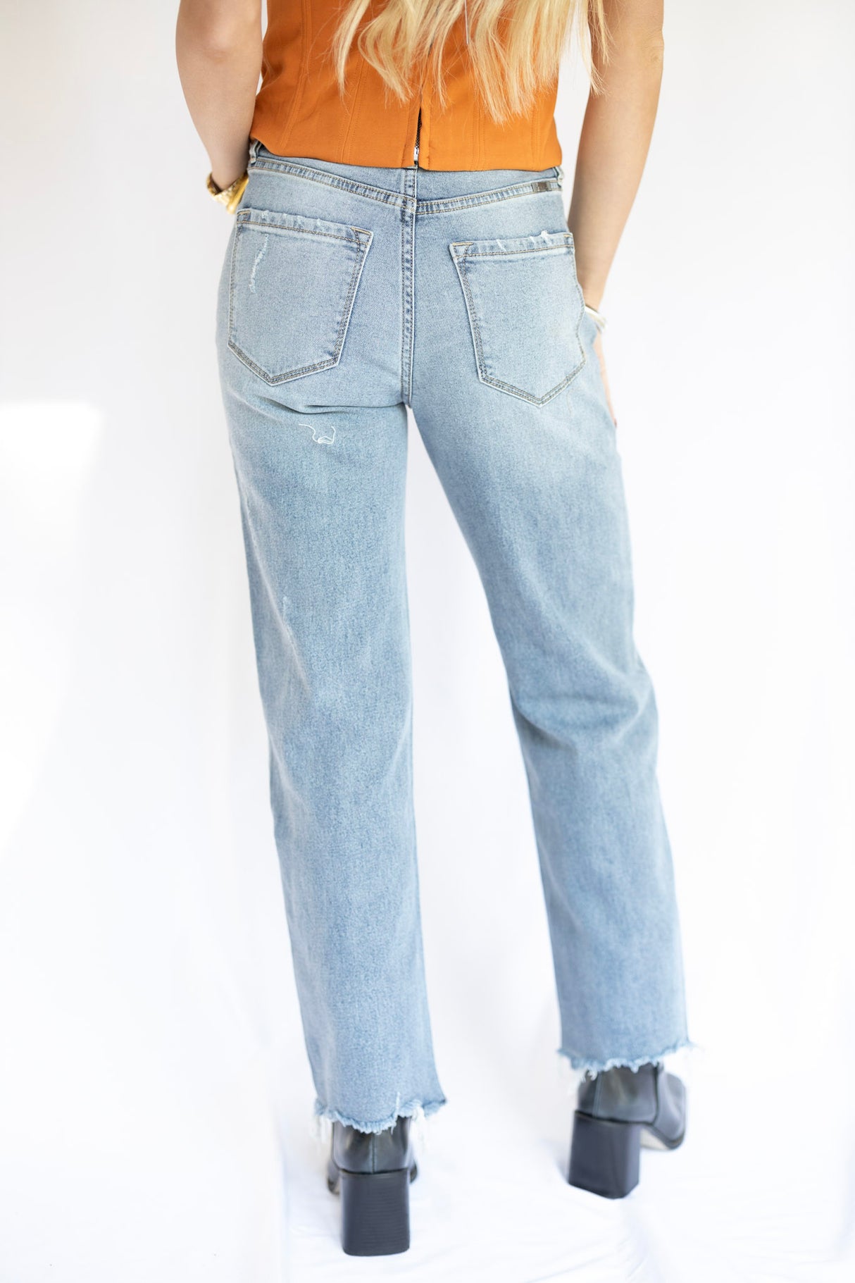 HIGH RISE SLIM WIDE LEG JEAN