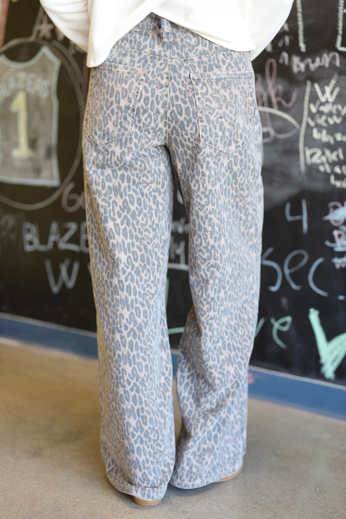 SASHA BAGGY CHEETAH JEAN