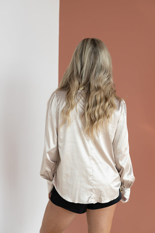 OWN THE ROOM SATIN TOP