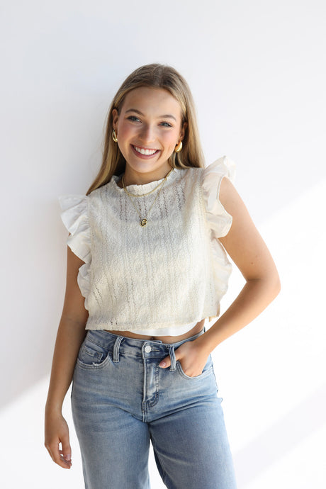 RUFFLE LACE SEMI CROP TOP