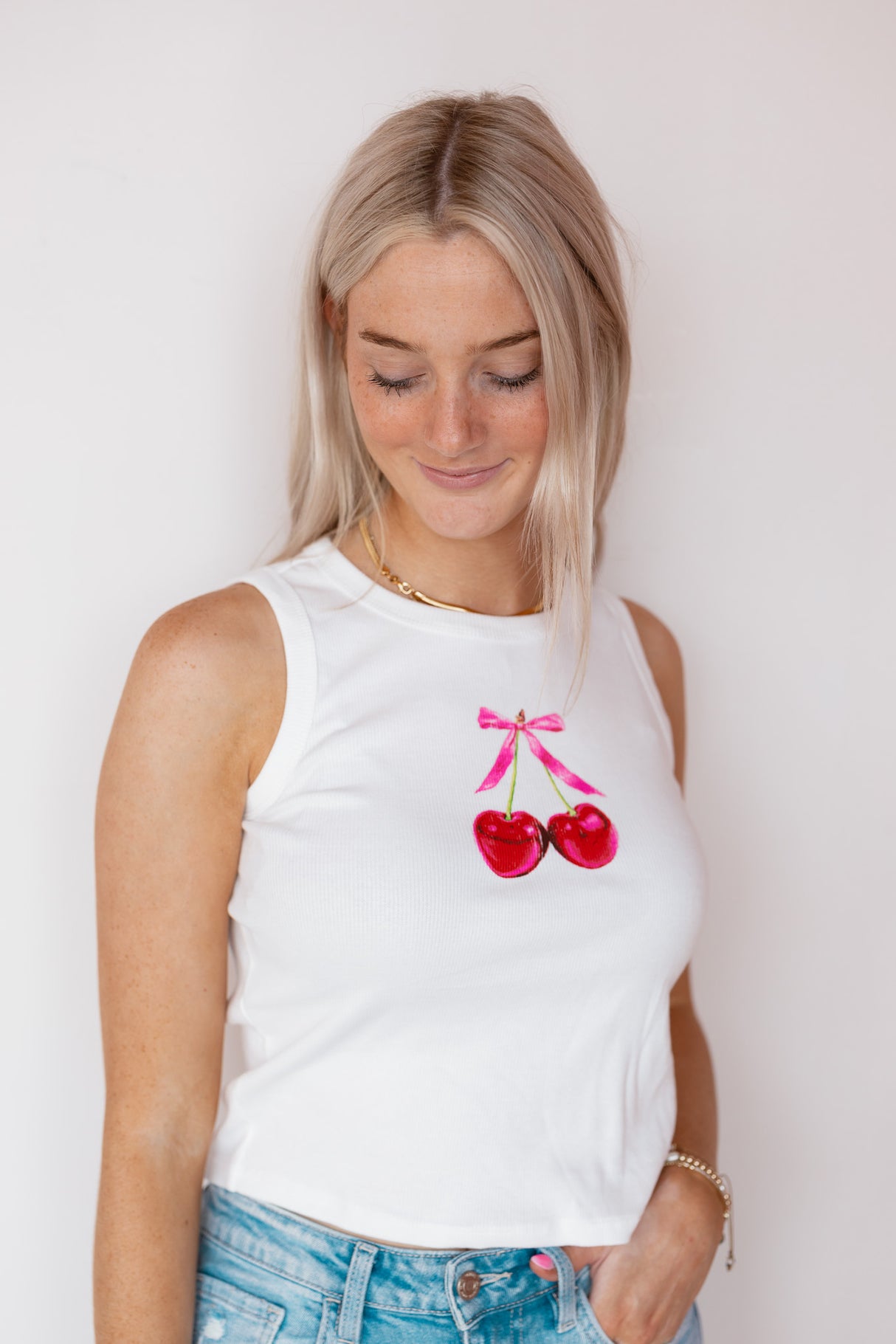 PARISIAN CHERRIES TEE