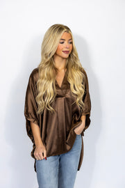 ALURE SHIMMER VNECK TOP