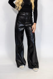 LEATHER PLEATE DETAIL PANT