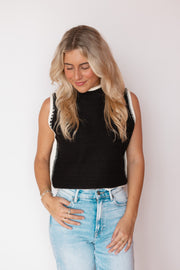 CONTRAST TRIM MOCK NECK TOP