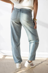 RELAXED FIT BARREL JEAN