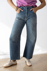 SEAM DETAIL BARREL JEAN