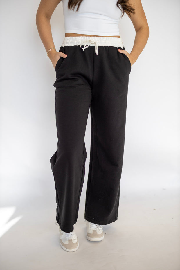 ESSENTIAL FLEECE PANT