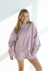 MUST HAVE SWEATSHIRT