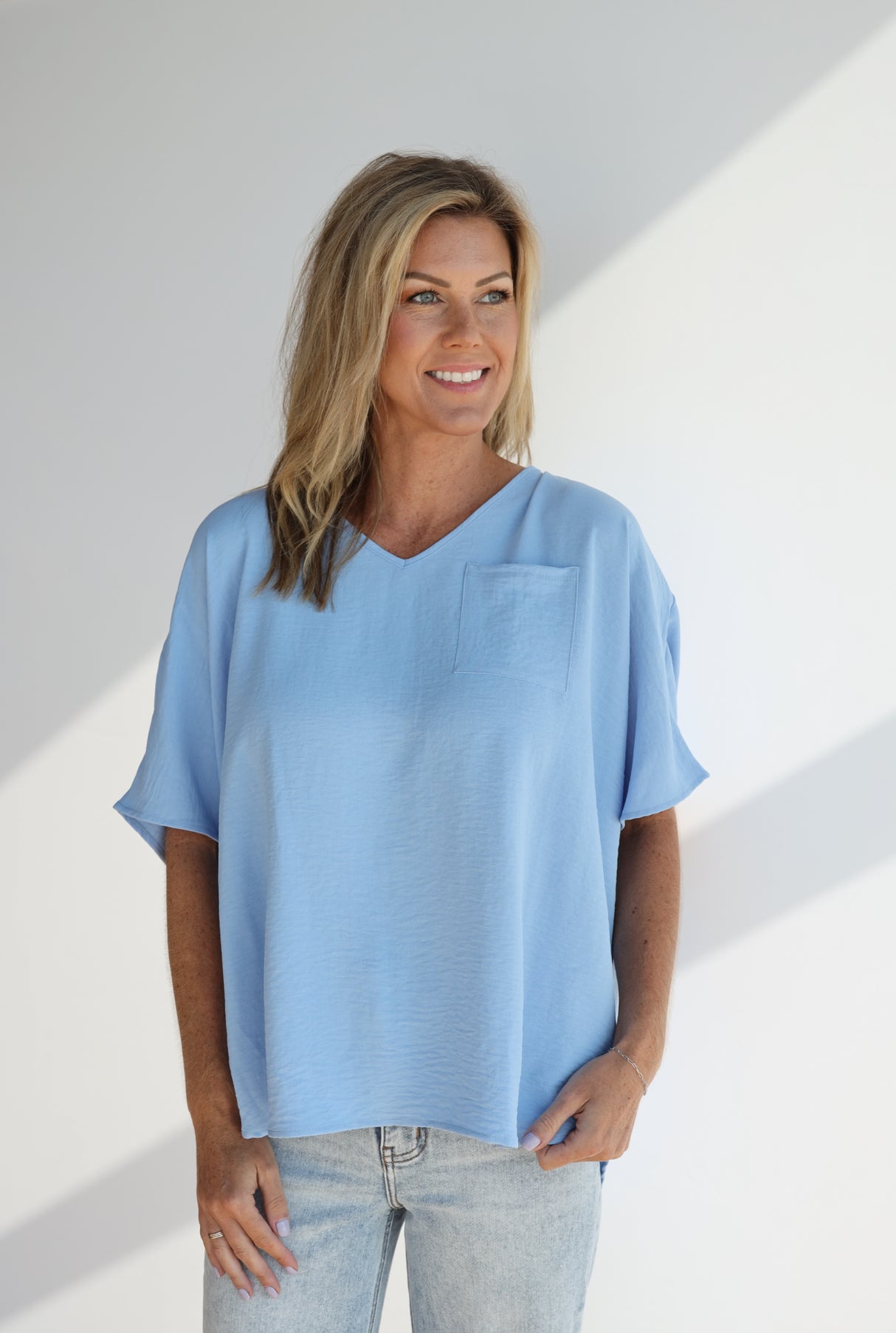 STAPLE POCKET TOP